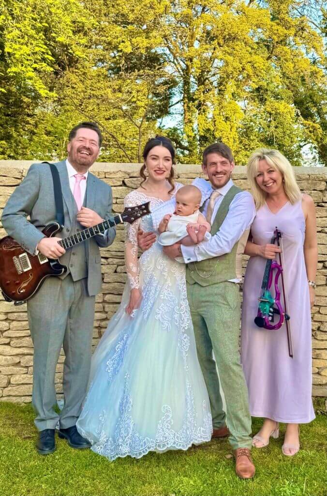 Wedding muscicians Fantastic With Fizz with Vicky and Stuart