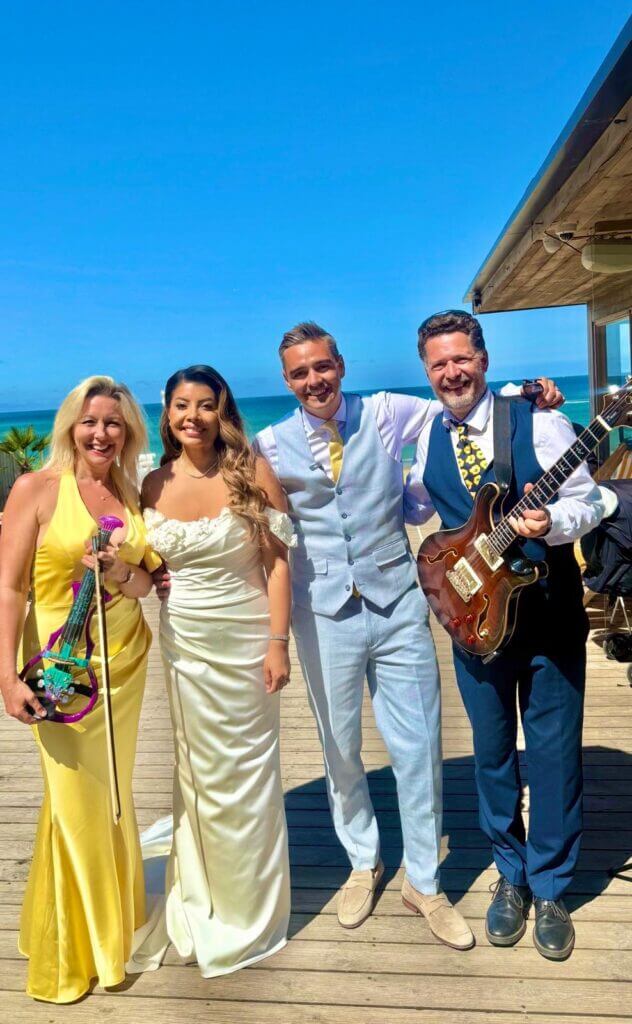 Wedding musicians Fantastic With Fizz with Esther and Dan