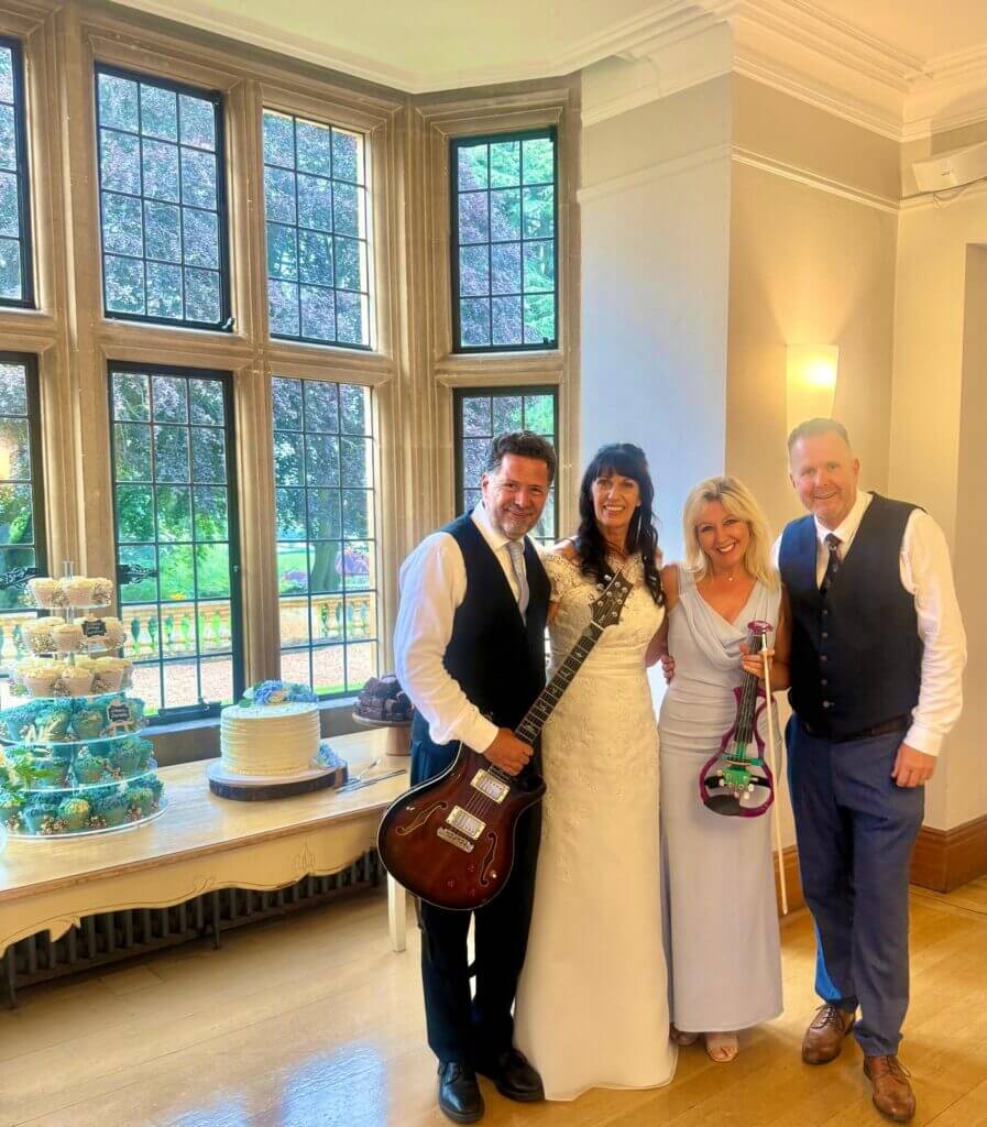 Wedding musicians Fantastic With Fizz with Kathryn and Ian