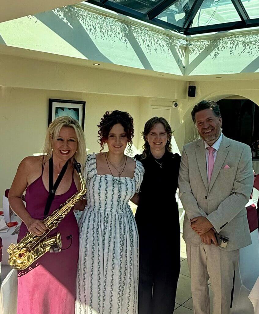 Wedding musicians Fantastic With Fizz with Hannah and Lexie